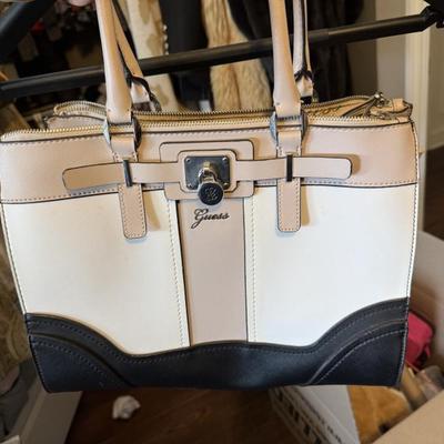 Sale Photo Thumbnail #48