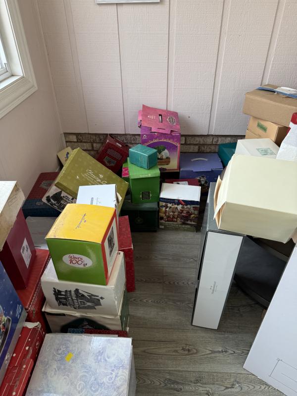 Sale Photo Thumbnail #122