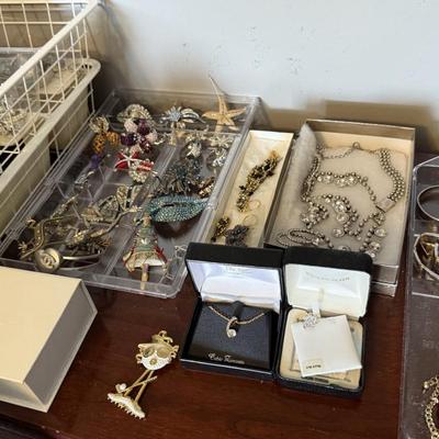 Sale Photo Thumbnail #74
