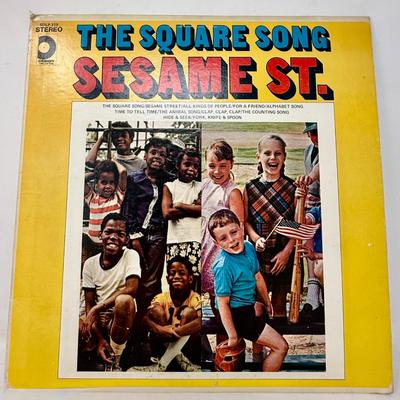 (26) Vintage Sesame Street and Disney Children’s Vinyl Record Collection