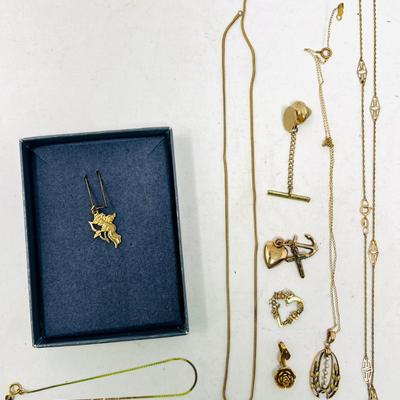(9) Vintage Gold Jewelry Collection