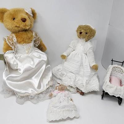 The Singing Opera Bear & Debi Ortega "Carrie"