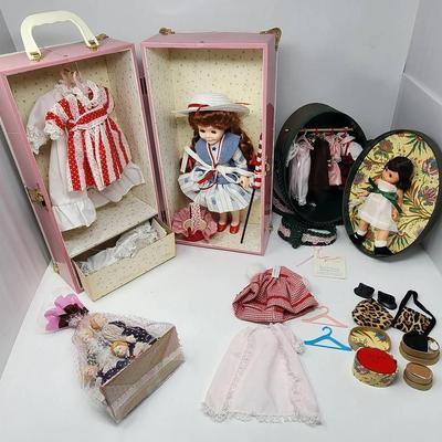 Wendy- Madame Alexander Doll Set, Royal Doll Trunk/Playset & Porcelain Doll Family