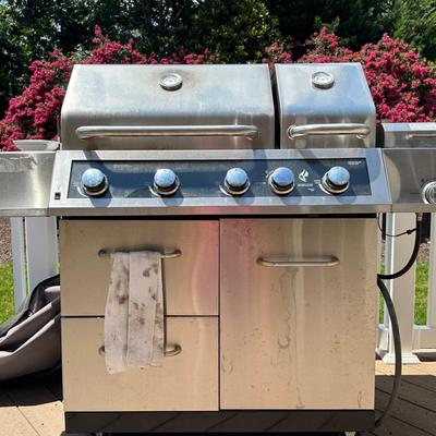 Members Mark Grill