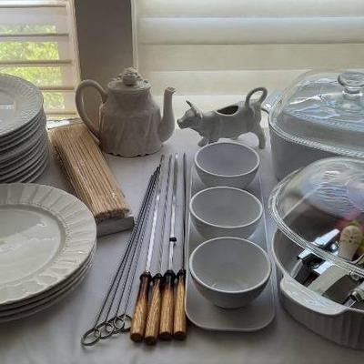 Bakeware & Dishes In White