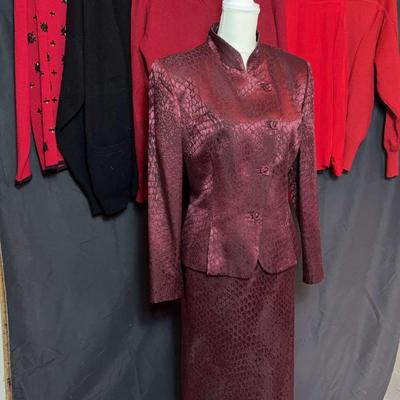 AT231 Fashion By Albert Nipon