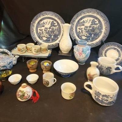 Miscellaneous Oriental Glassware