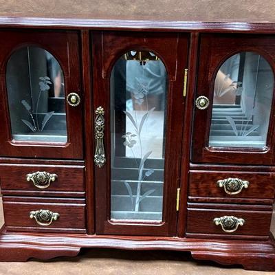 Wooden Jewelry Case 