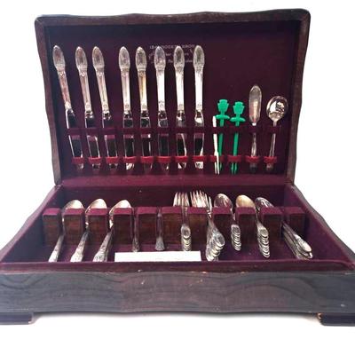 "Rogers Bros" Silver-Plated Flatware First Love Collection 