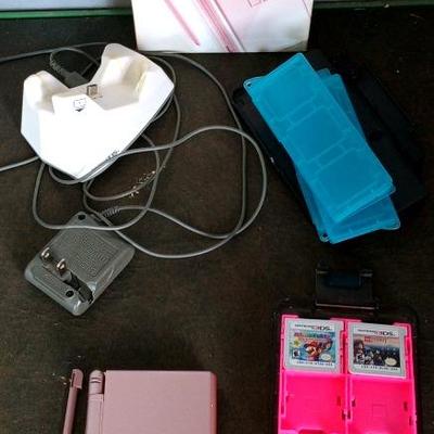 Nintendo DS Lite Game System With Games And Accessories 