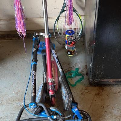 Hey Charles, Razor, Flicker Carver C3 , Rackets, And More  