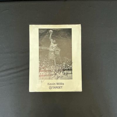 Signed Kevin Willis Photograph Print