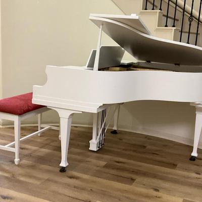 Holcombe Lindquist Baby Grand