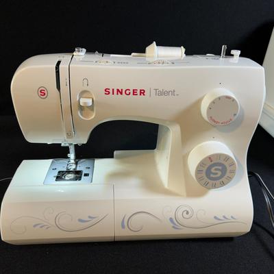 Singer Talent Sewing Machine & Travel Case