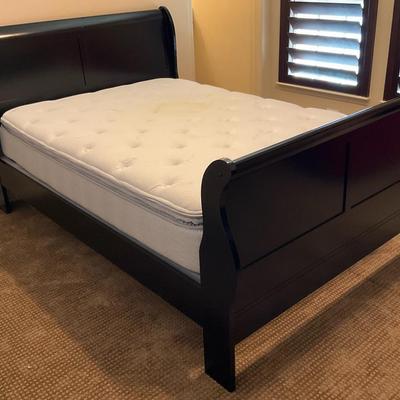 Wood Sleigh Bed With Box Spring And Mattress Size Full