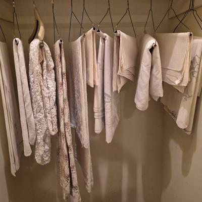 Vintage Table Clothes And Napkins