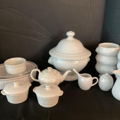 15 Piece Whiteware Collection