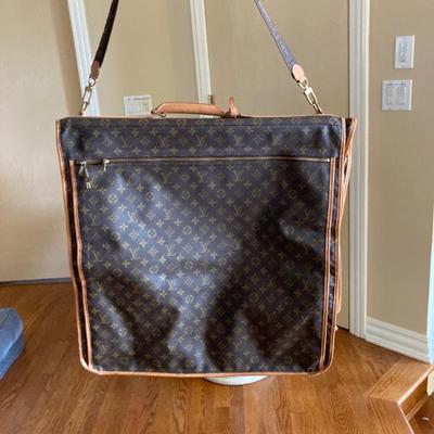 Authentic Louis Viitton