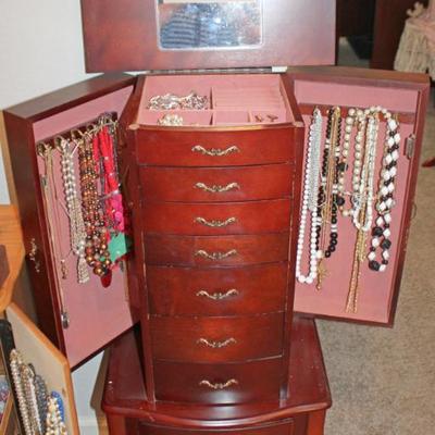 Sale Photo Thumbnail #91