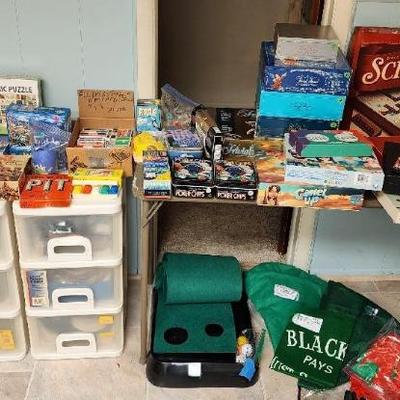 Sale Photo Thumbnail #56: Games, Vintage and Modern, Indoor Putting Green, Table Felt