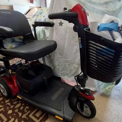 Sale Photo Thumbnail #18: Pride Mobility Scooter