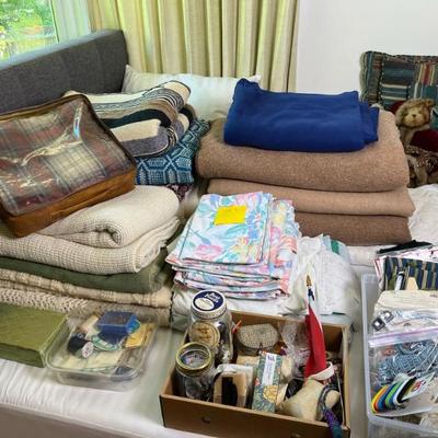 Sale Photo Thumbnail #726