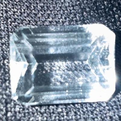 Loose White Sapphire – 4.6 Carats – Brilliant-Cut Sparkling Gemstone 