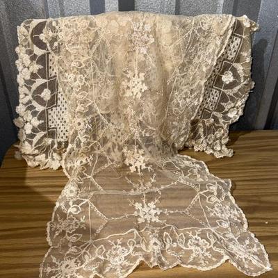 Antique Victorian Lace Shawl/ Veil Creme Ivory Handmade 