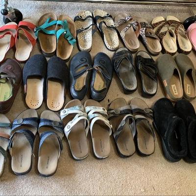 Women’s Shoes, Size 10 ￼