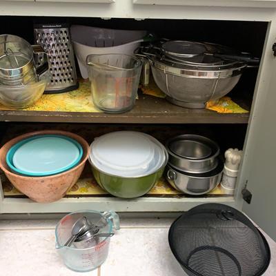 Bowls And Colanders