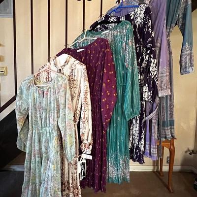 Vintage 70s 80s Midi Dresses Sized M-XL