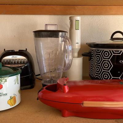 Five Minute Chef, Crockpot, Hand Mixer And Blender 