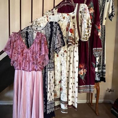 Vintage Women’s Midi Dresses 70s 80s