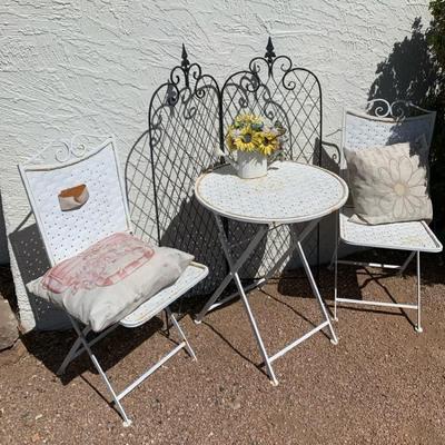 White Metal Patio Furniture 