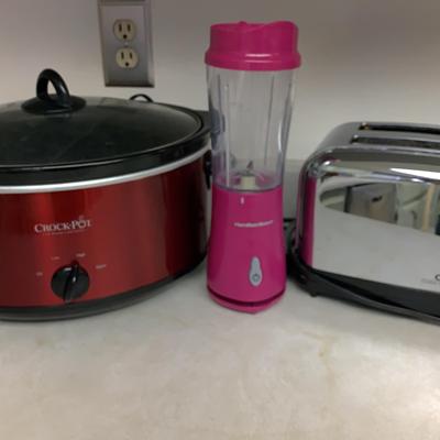 Crockpot, Toaster And Small Blender