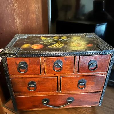 Small jewelry box