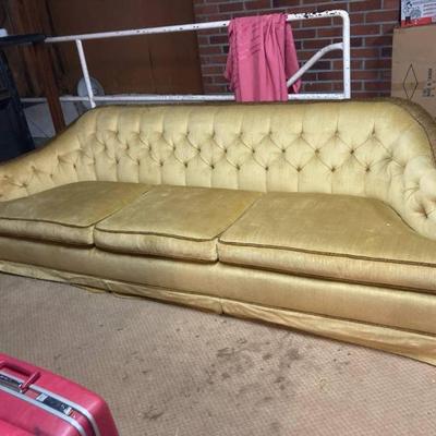 Lincoln furniture couch 8' perfect but cushions hard - zipper covers 
