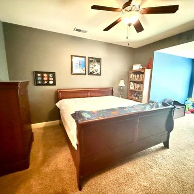 Sale Photo Thumbnail #44