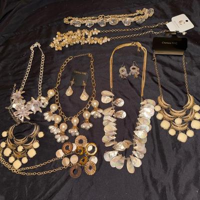 Chunky Earth Tones
