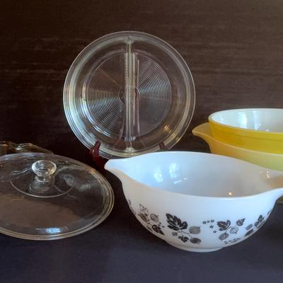 Vintage Pyrex Lot