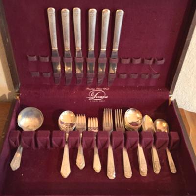 Collection of Wm Rogers Silver Plated flatware - Includes Prestige Plate Chest