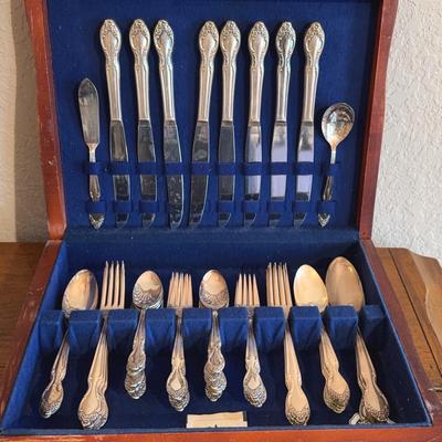 Wm Roger’s Magnolia Pattern Silver Plate Collection