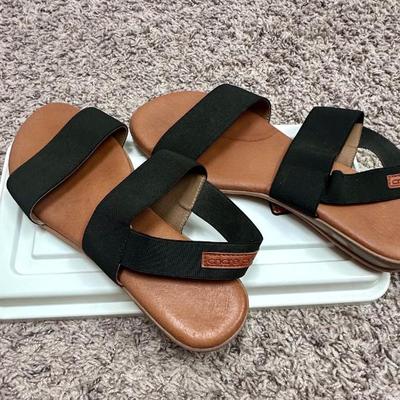 Sale Photo Thumbnail #66: Andre Assous Summer Sandals