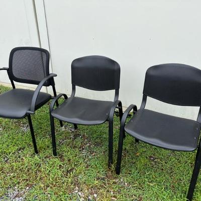 Sale Photo Thumbnail #32: Office chairs 