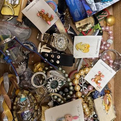 Sale Photo Thumbnail #417