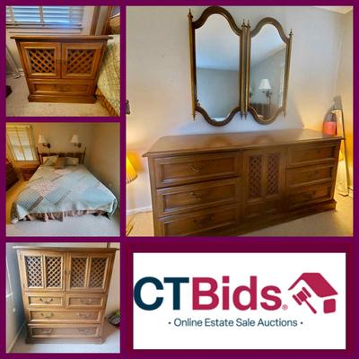 4-Piece Traditional Bedroom Set
