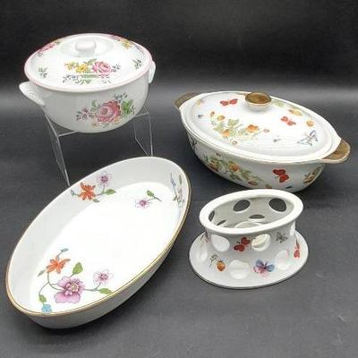 (4) Floral Tabletop Pieces including Spode