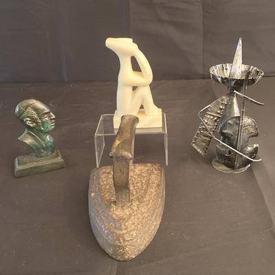 (4) Unique Collectable Items