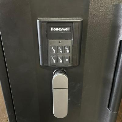 Honeywell Safe 