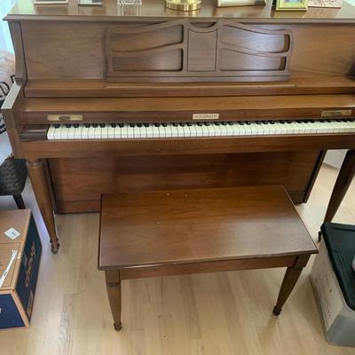 Baldwin piano
56w 26 deep